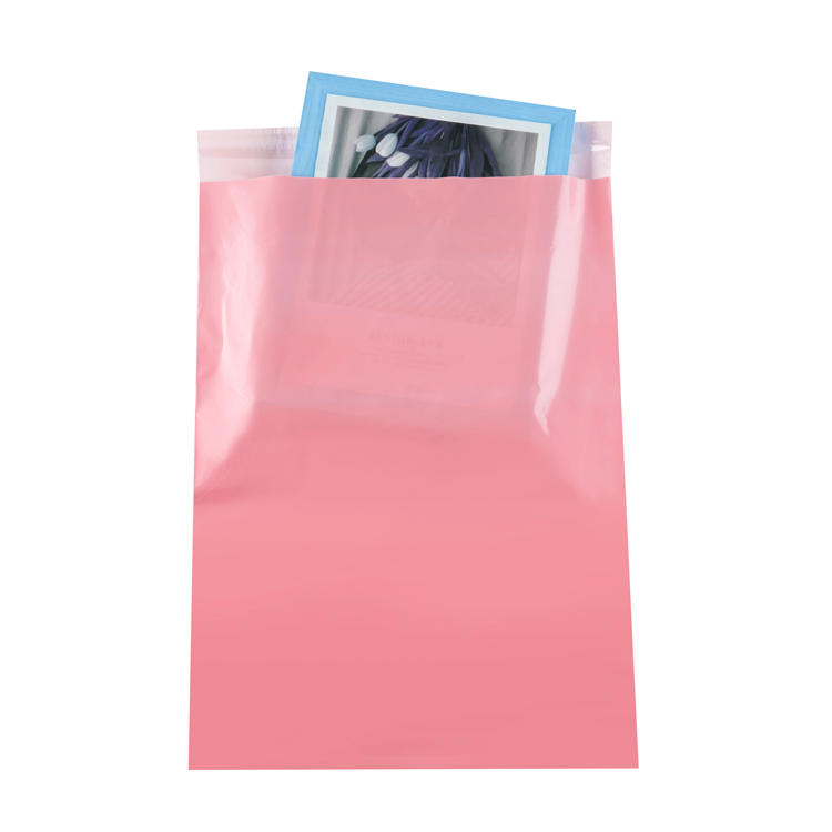 6.7 x 9.4 inch (approximately 17.0 x 24.0 cm) polyethylene mailing bag with self-adhesive waterproof tear proof postal bag, pink (100 pcs)