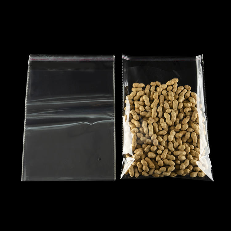 Transparent, resealable, self-adhesive, sealed bags for packaging dried fruits, clothing, cards, gifts, cellophane plastic bags